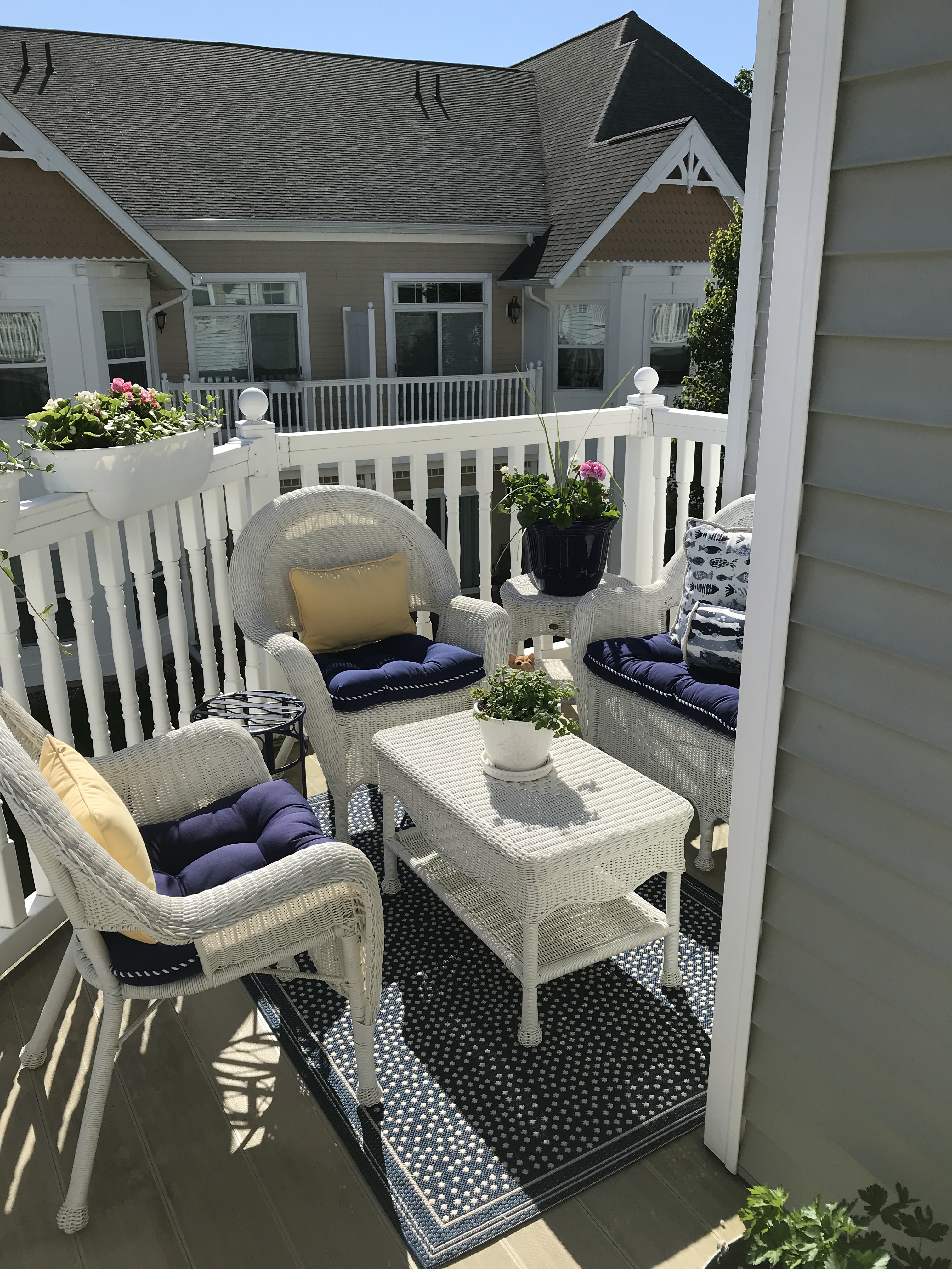 711F86C1-0132-492A-B8B9-8C1F5789483D